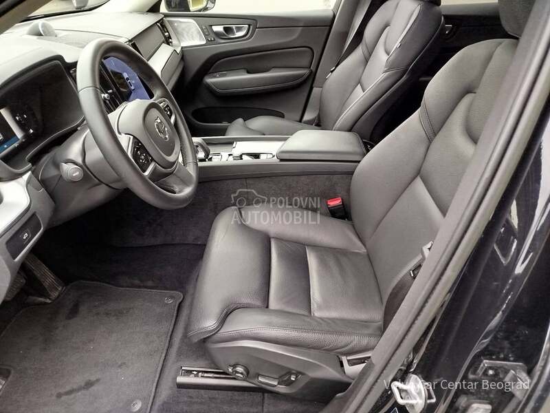 Volvo XC60 B5 AWD ULTIMATE DARK