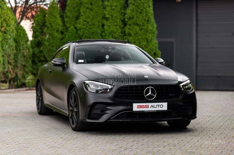 Mercedes Benz E 220 4MATIC/AMG/PANO