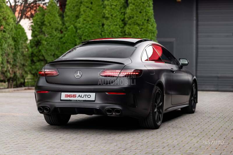 Mercedes Benz E 220 4MATIC/AMG/PANO
