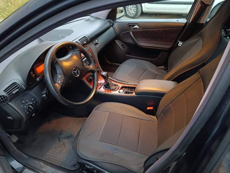 Mercedes Benz C 200 