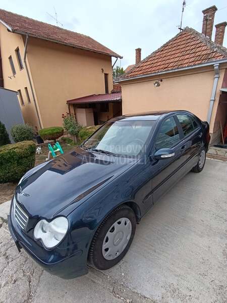 Mercedes Benz C 200 
