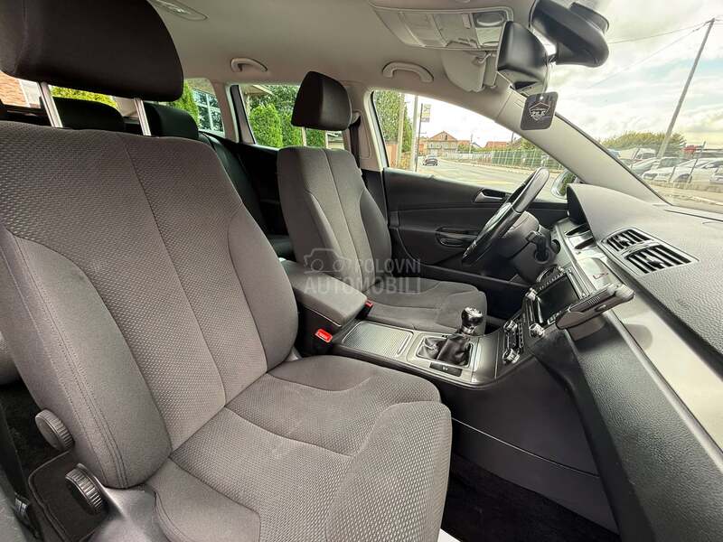 Volkswagen Passat B6 1.6/RESTAJL/