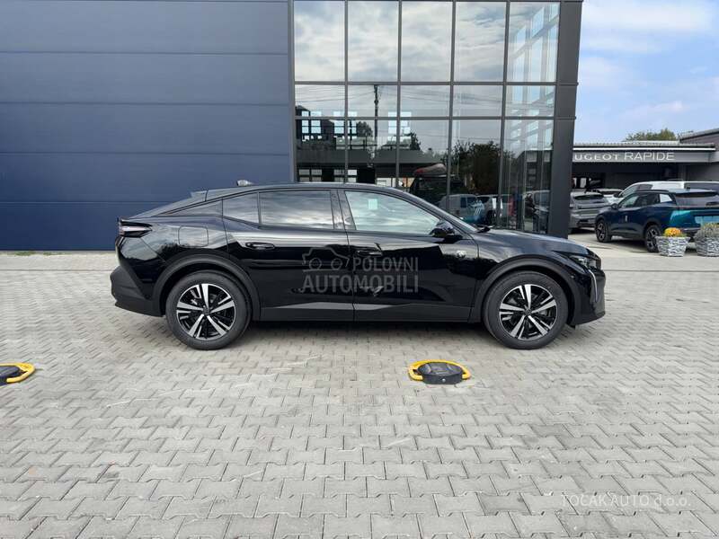 Peugeot 408 GT 1.6E 215