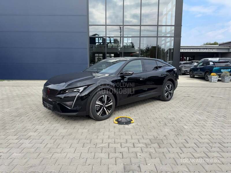 Peugeot 408 GT 1.6E 215