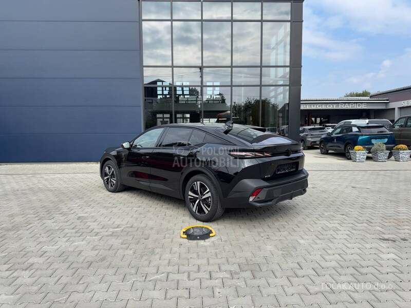 Peugeot 408 GT 1.6E 215