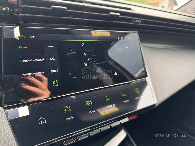 Peugeot 408 GT 1.6E 215