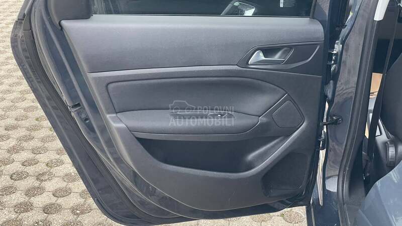 Peugeot 308 1.6HDi/ALLURE/PANO