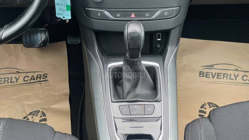 Peugeot 308 1.6HDi/ALLURE/PANO