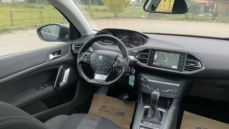 Peugeot 308 1.6HDi/ALLURE/PANO