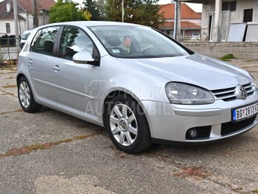 Volkswagen Golf 5 1.6 FSI