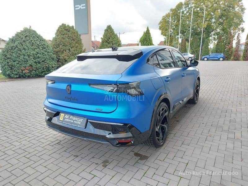 Renault Rafale 300 4x4 plug in