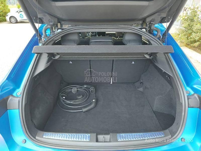 Renault Rafale 300 4x4 plug in