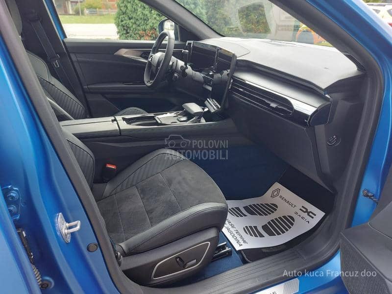 Renault Rafale 300 4x4 plug in