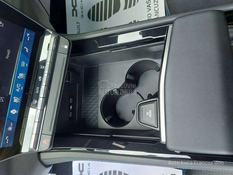 Renault Rafale 300 4x4 plug in