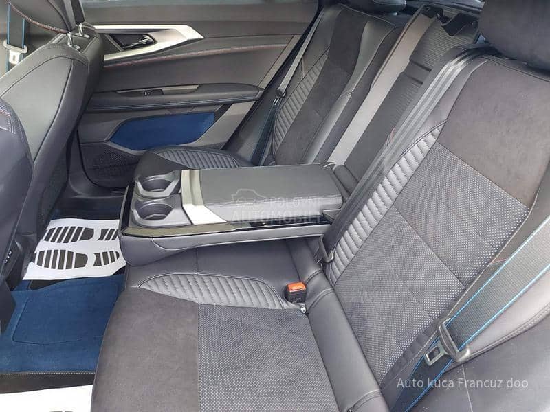 Renault Rafale 300 4x4 plug in