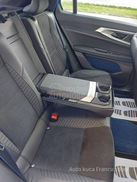 Renault Rafale 300 4x4 plug in