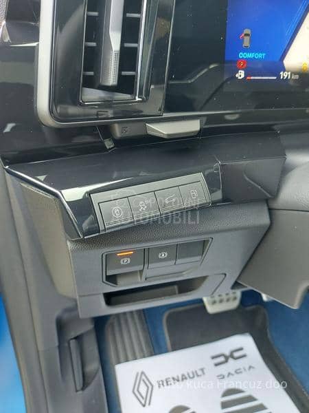 Renault Rafale 300 4x4 plug in