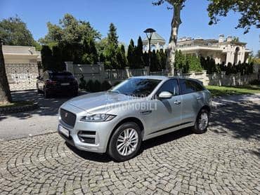 Jaguar F pace R SPORT