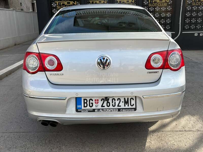 Volkswagen Passat B6 2.0 CR    R-LINE
