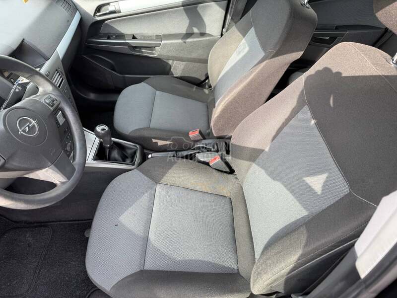 Opel Astra H 1.6 twinport