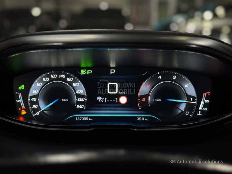 Peugeot 5008 2.0/GT-LINE/7S/PANO