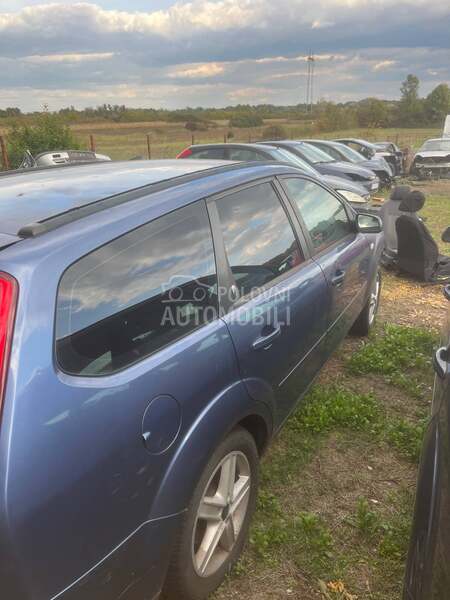 vrata fokus mk2 karavan