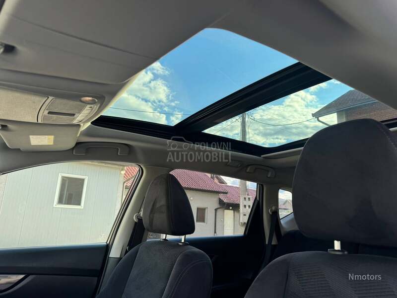 Nissan X-Trail 1.6dci pano 4x4