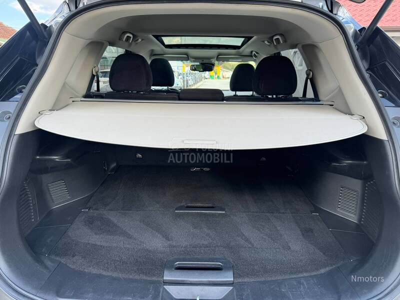 Nissan X-Trail 1.6dci pano 4x4