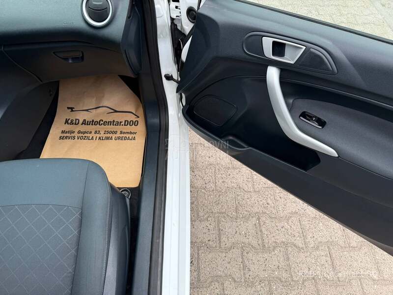 Ford Fiesta 1.2 V.s.e.r.v.i.s.