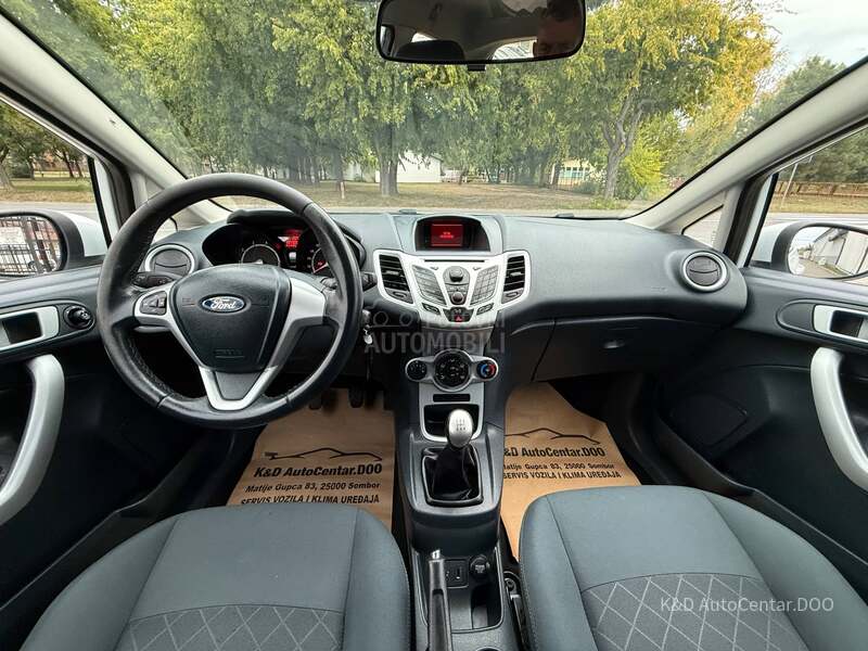 Ford Fiesta 1.2 V.s.e.r.v.i.s.