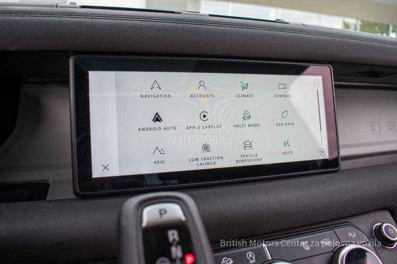 Land Rover Defender 90  P300