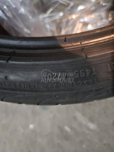 Pirelli 245/35 R19 Letnja