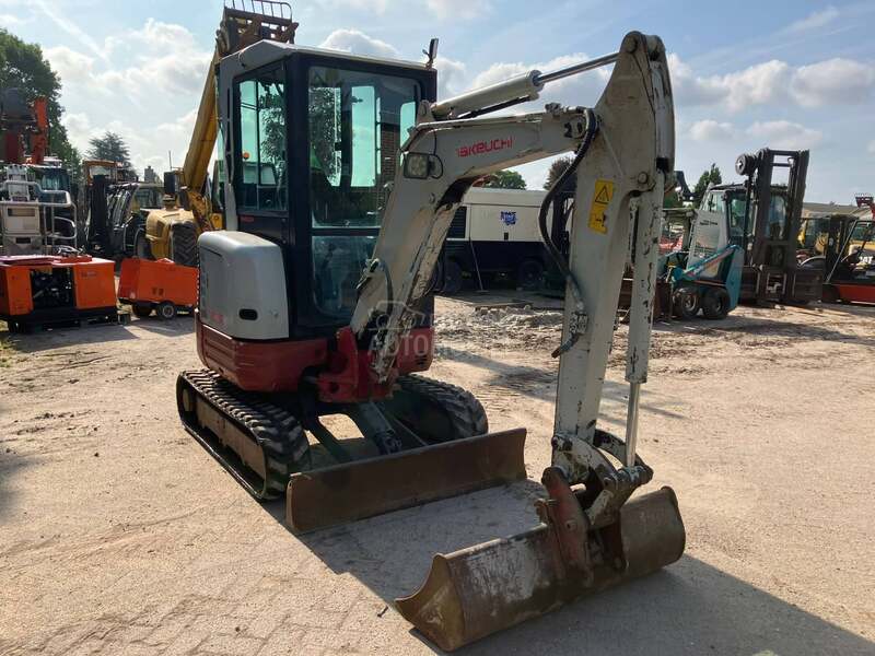 Takeuchi TB23R