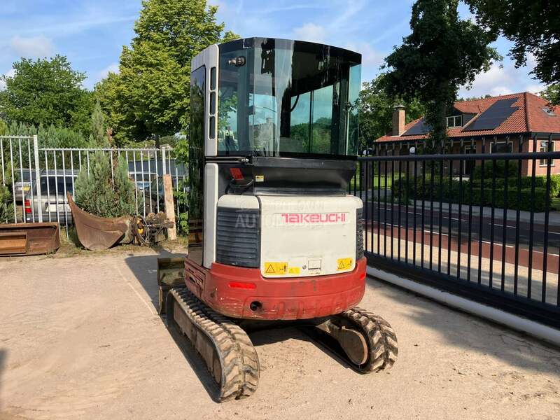 Takeuchi TB23R