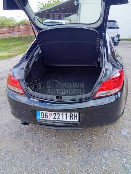 Opel Insignia CDTI crveno I