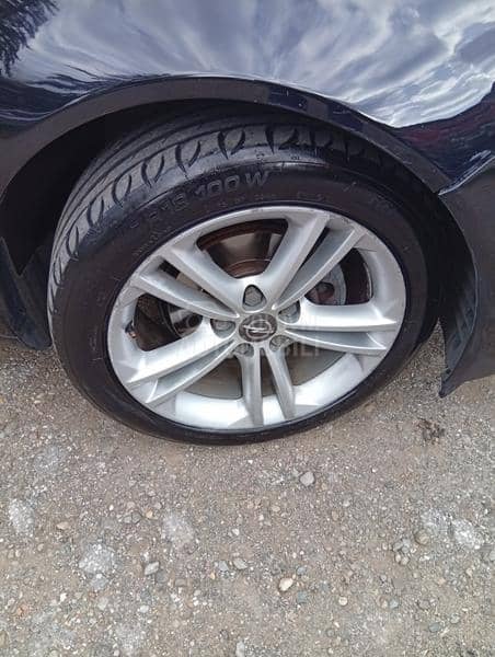 Opel Insignia CDTI crveno I