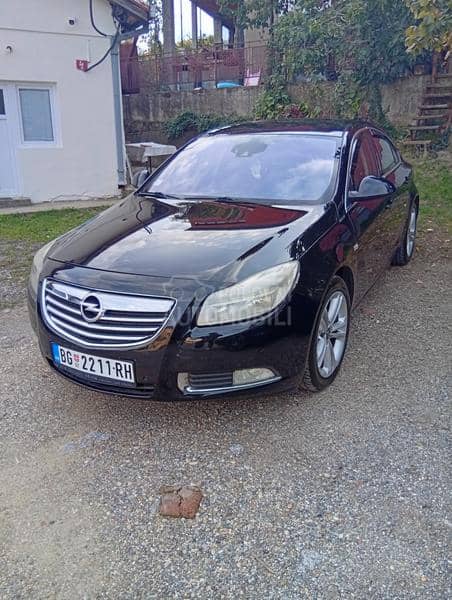 Opel Insignia CDTI crveno I