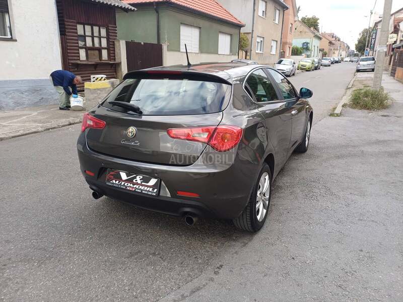 Alfa Romeo Giulietta 2.0 JTDm/TOOP/