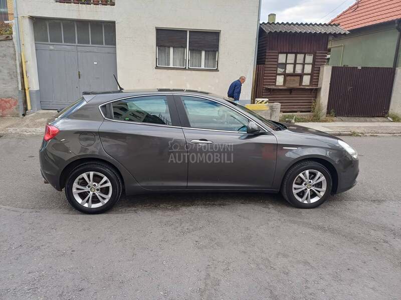 Alfa Romeo Giulietta 2.0 JTDm/TOOP/