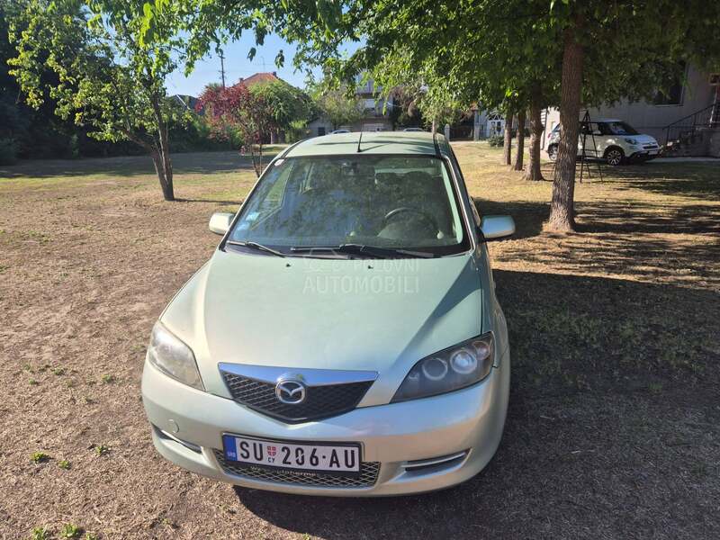 Mazda 2 
