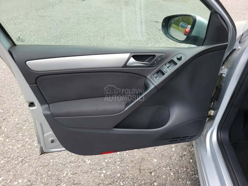 Volkswagen Golf 6 1.6TDI k a.m e r a