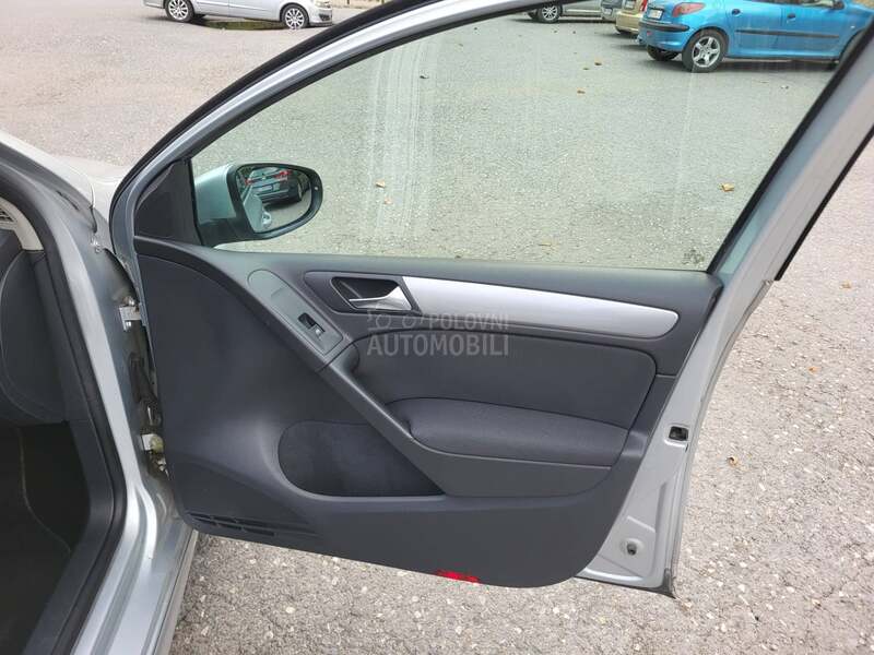 Volkswagen Golf 6 1.6TDI k a.m e r a
