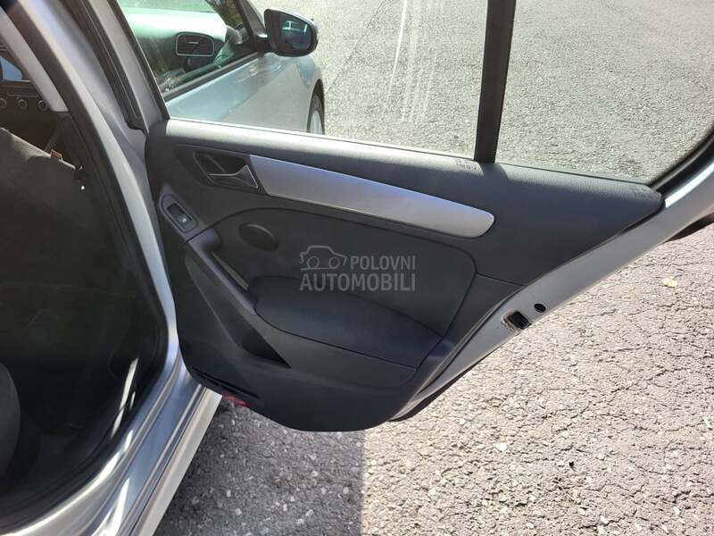 Volkswagen Golf 6 1.6TDI k a.m e r a