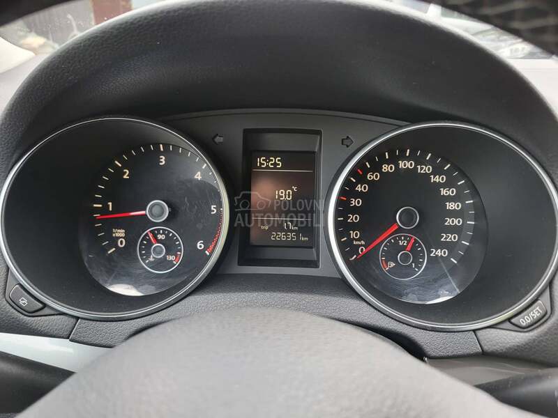 Volkswagen Golf 6 1.6TDI k a.m e r a
