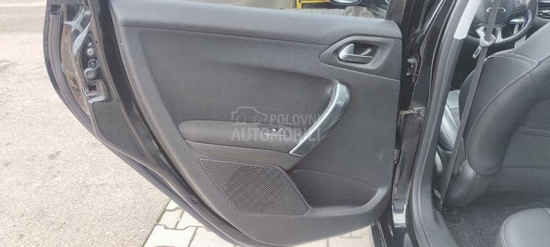 Peugeot 2008 1.2 ALLURE