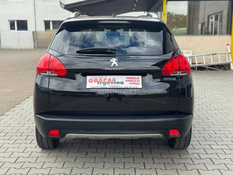 Peugeot 2008 1.2 ALLURE
