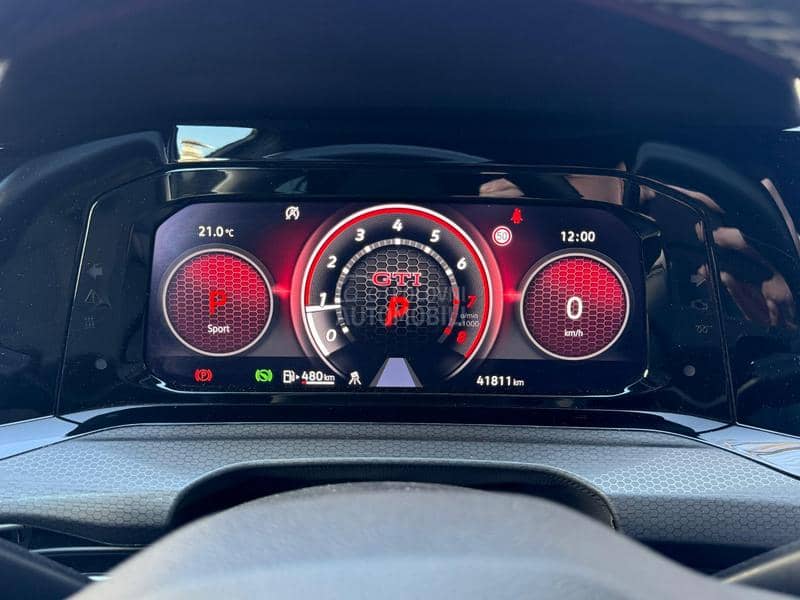 Volkswagen Golf 8 GTI