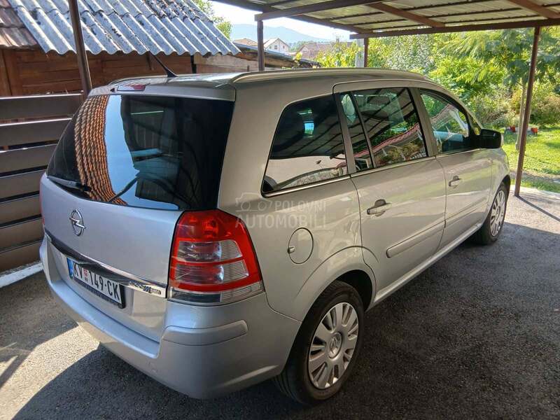 Opel Zafira 