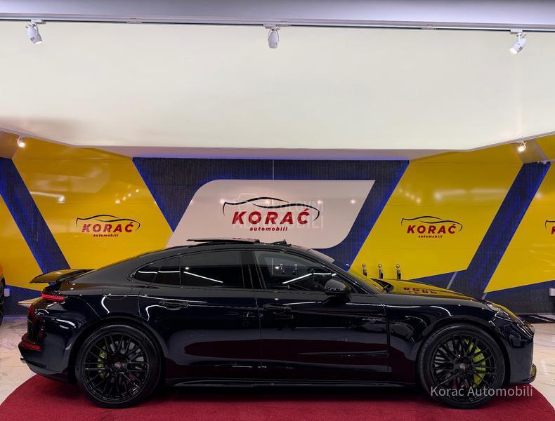 Porsche Panamera Turbo E-hybrid NP229
