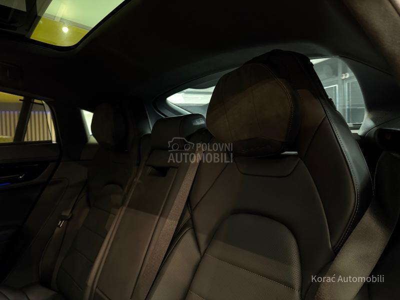 Porsche Panamera Turbo E-hybrid NP229